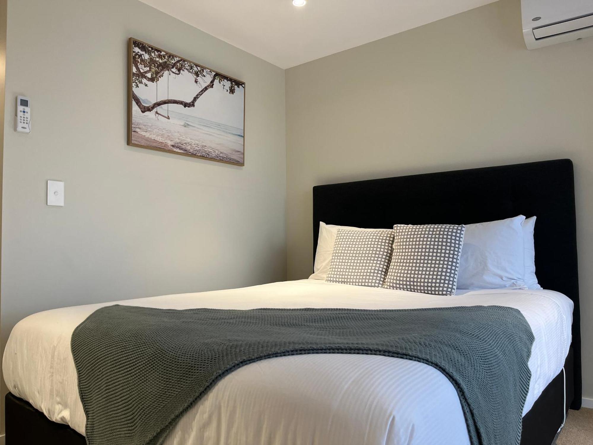 Queenstown Studio - 5Mins To Airport - Aircond - Free Wifi - Walk To Centre Екстер'єр фото