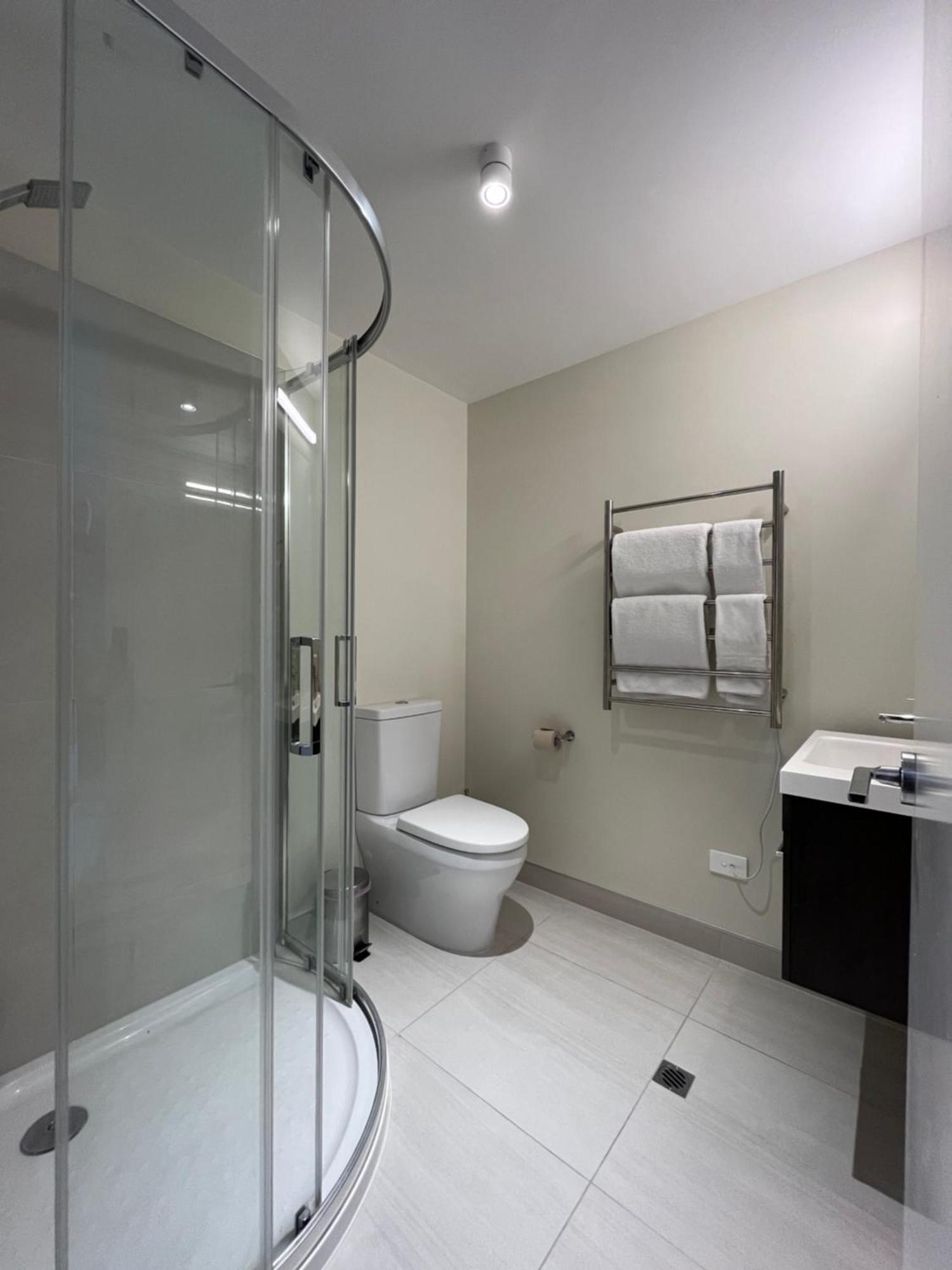 Queenstown Studio - 5Mins To Airport - Aircond - Free Wifi - Walk To Centre Екстер'єр фото